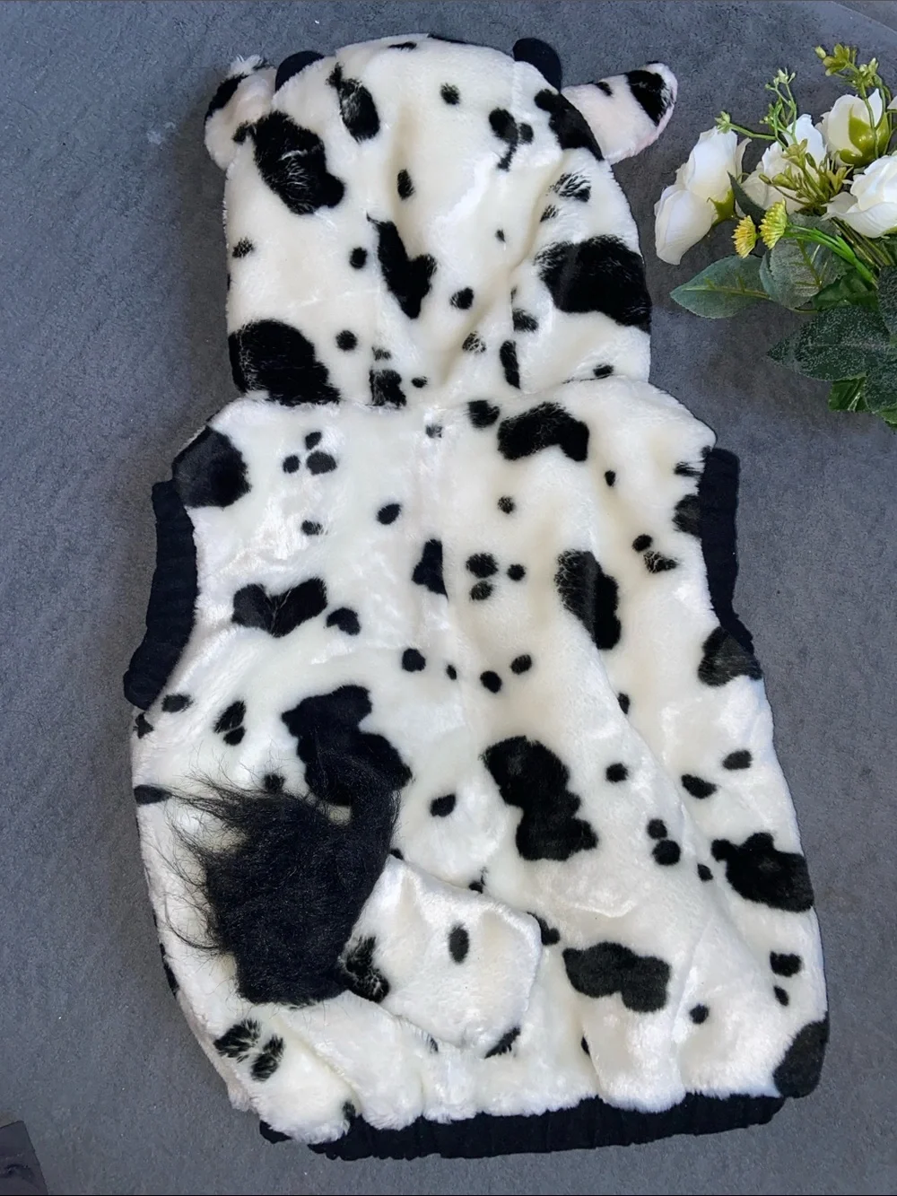 Kids Cow Print Fleece Hooded Vest - Black & White Approximately 2+years and up